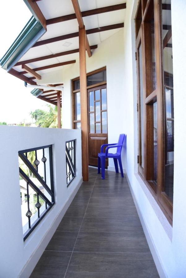 Saru Holiday Apartment - Up To 6 Guests Канди Экстерьер фото