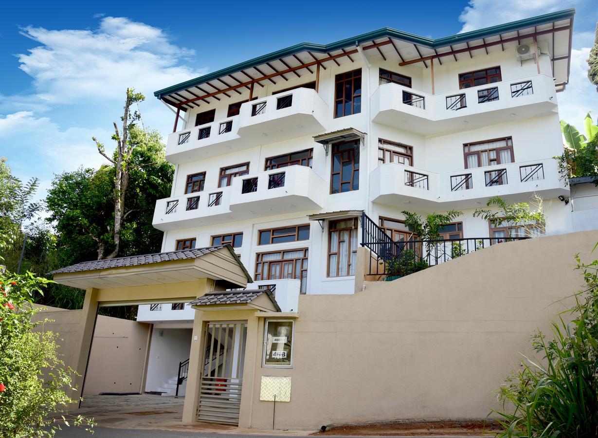 Saru Holiday Apartment - Up To 6 Guests Канди Экстерьер фото