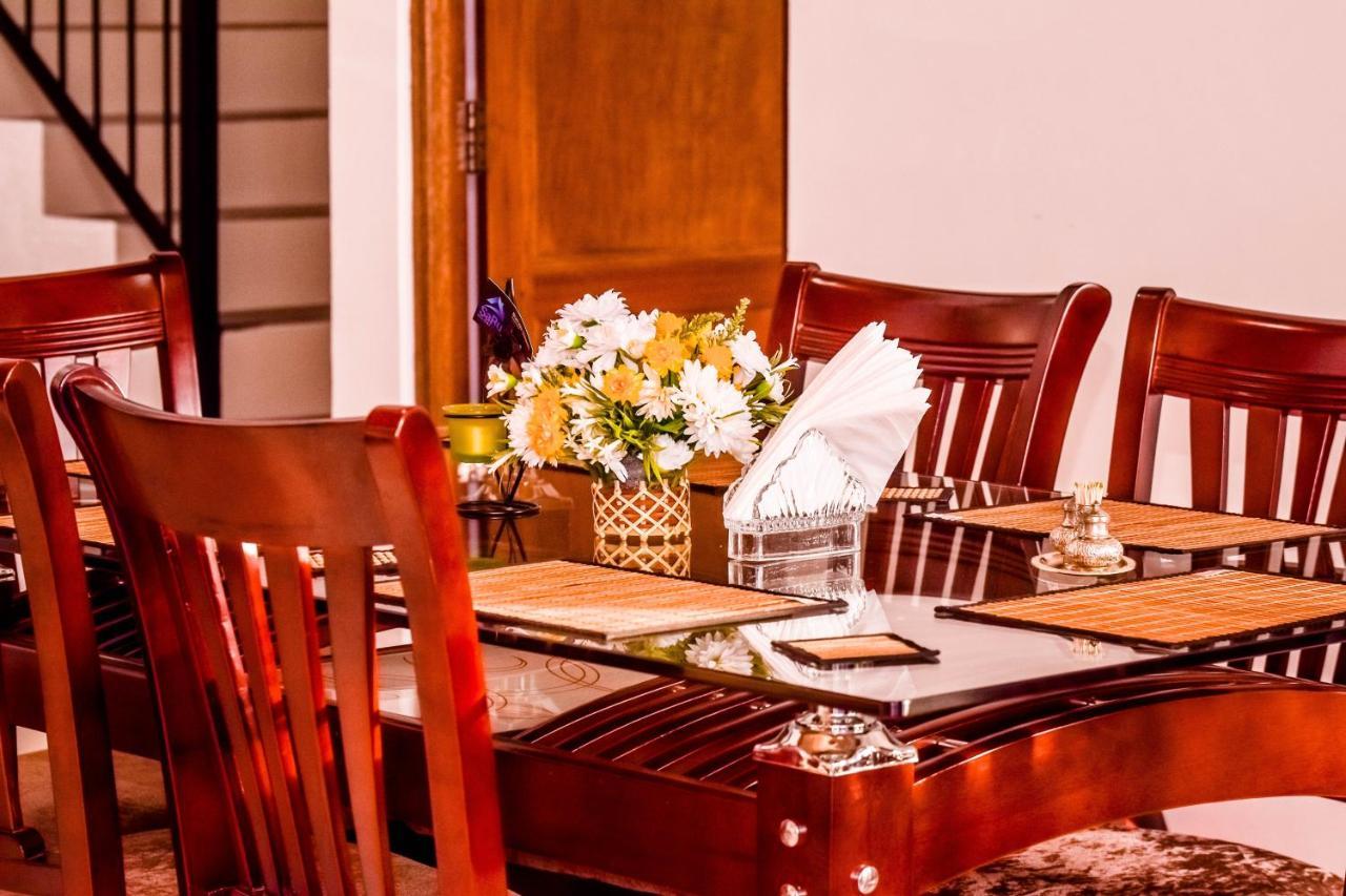 Saru Holiday Apartment - Up To 6 Guests Канди Экстерьер фото