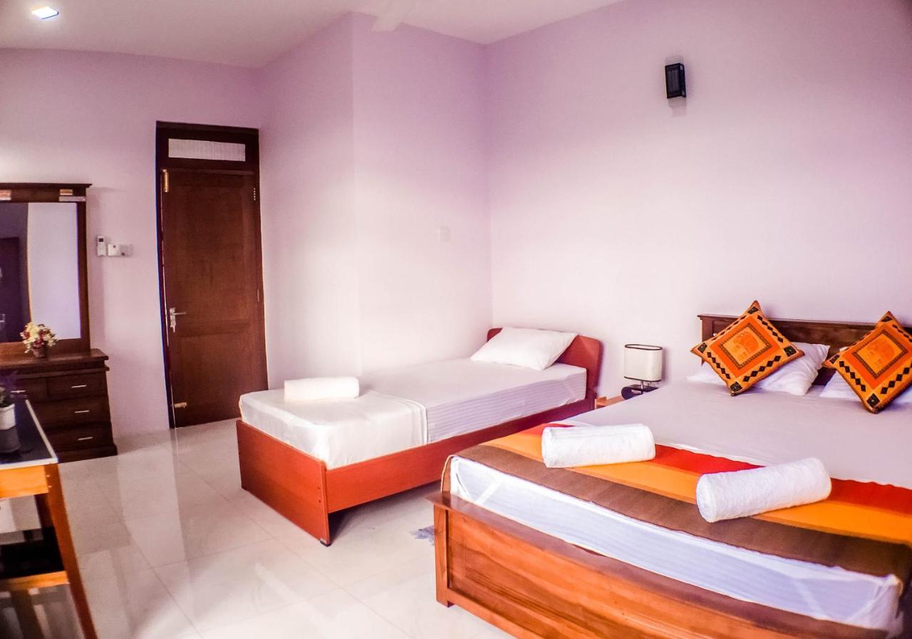 Saru Holiday Apartment - Up To 6 Guests Канди Экстерьер фото